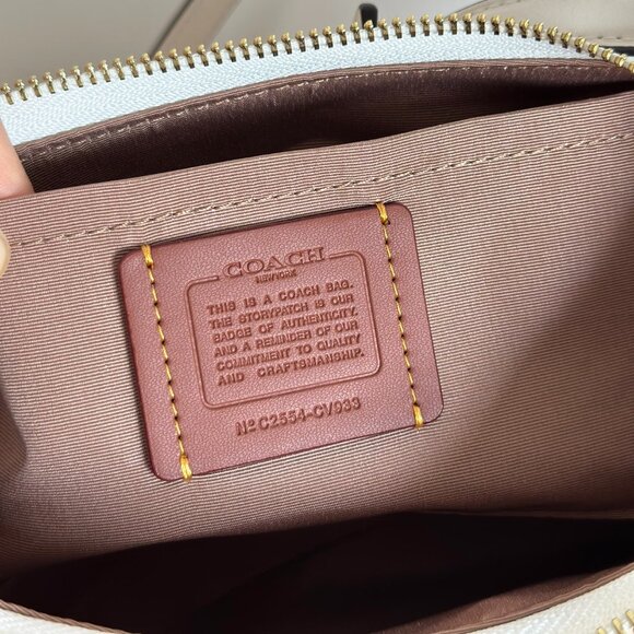 Coach Teri Shoulder Bag In Signature Canvas CA548 - Picture 5 of 9